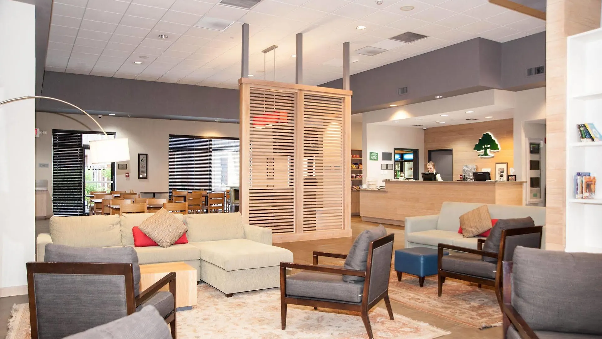 Hotel Greentree Inn & Suites Phoenix Sky Harbor