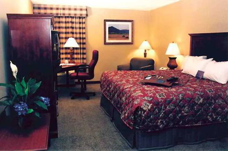 Hotel Greentree Inn & Suites Phoenix Sky Harbor